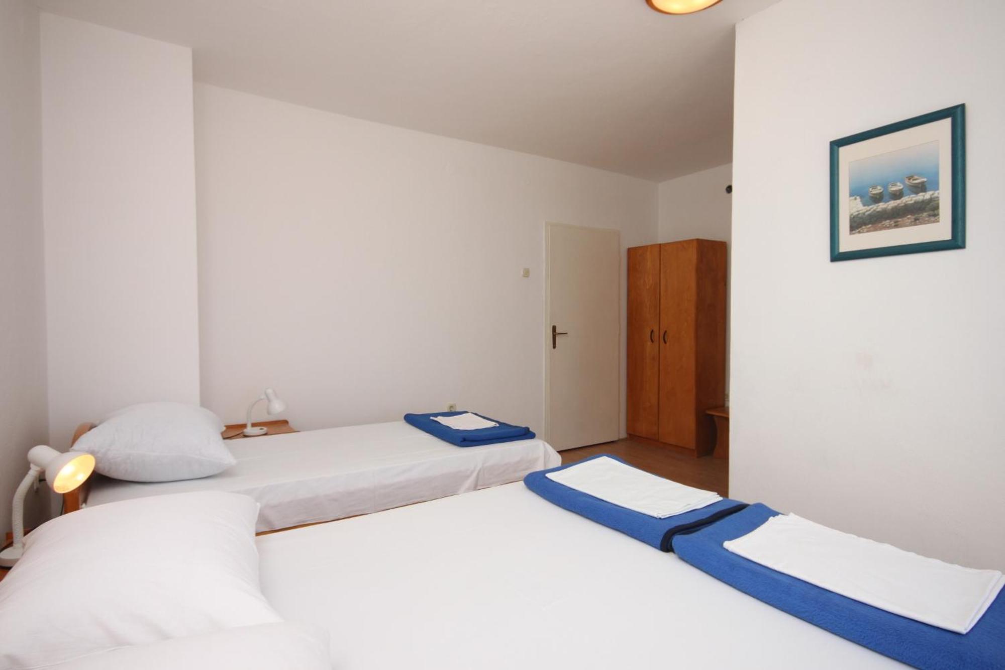 גראדאץ Apartments And Rooms With Parking Space Gradac, Makarska - 6819 חדר תמונה