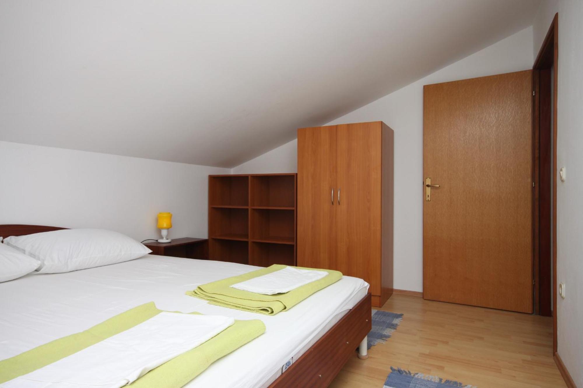 גראדאץ Apartments And Rooms With Parking Space Gradac, Makarska - 6819 חדר תמונה